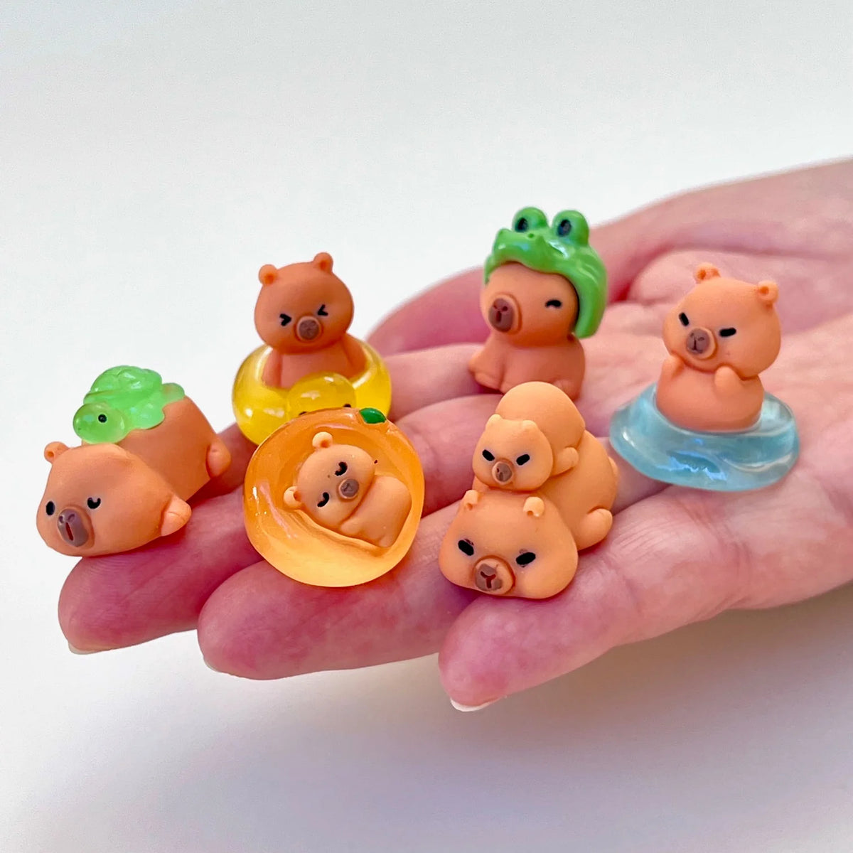 Tiny Capybaras Blind Box – CLUBHOUSE kid & craft