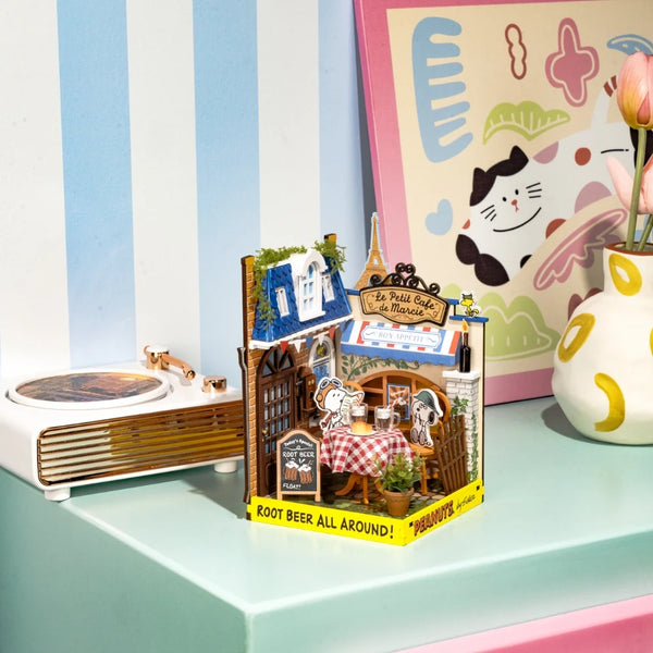 DIY Miniature Kit | Le Petit Cafe with Snoopy & Spike