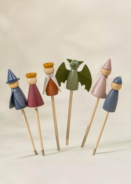 6 Wooden Puppets